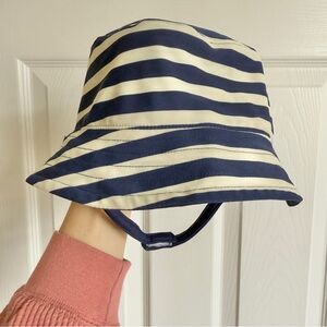 Tea Collection Beach Bathing Suit Bucket Hat 12-24 Months Navy Blue White